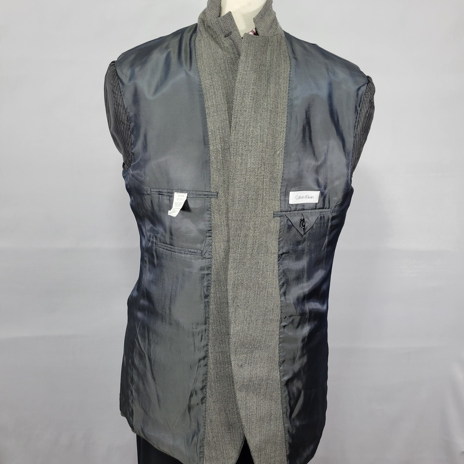 Calvin Klein Men's Sport Coat Blazer Two Button Gray Herringbone Wool Size 44XL thumbnail 13