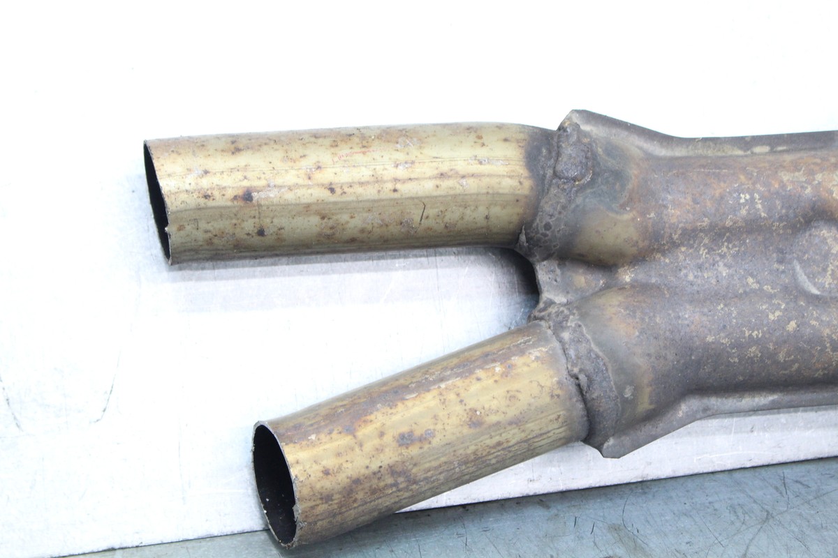 04-07 BMW E60 530i 525i Centre Middle Exhaust Dual Tip Muffler