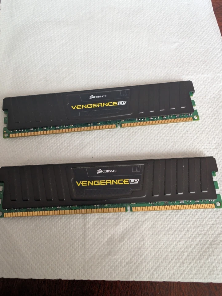 Corsair ram 8GB (2X4GB) 1600 MHz DDR3-1600 CML8GX3M2A1600C9 - Image 3 of 4