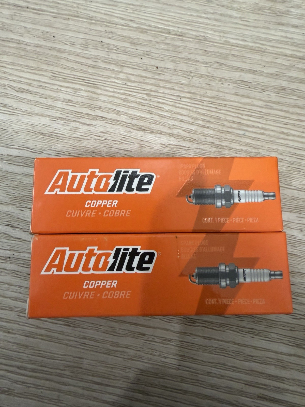Pack of 2 AUTOLITE COPPER RESISTOR 2974 Spark Plugs NEW