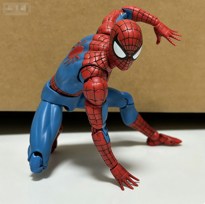 CT Toys MAFEX No.185 SPIDER-MAN CLASSIC COSTUME Ver. 1/12 Action