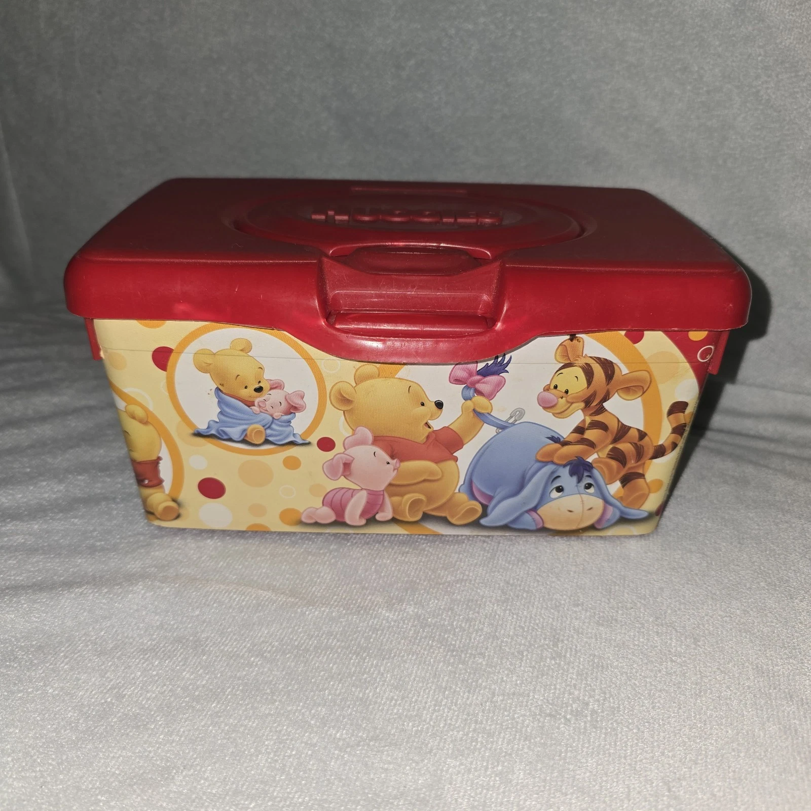 Huggies Hard Shell Baby Wipes Refillable Pop Top Container - Red Pooh Tigger
Opens in a new window o