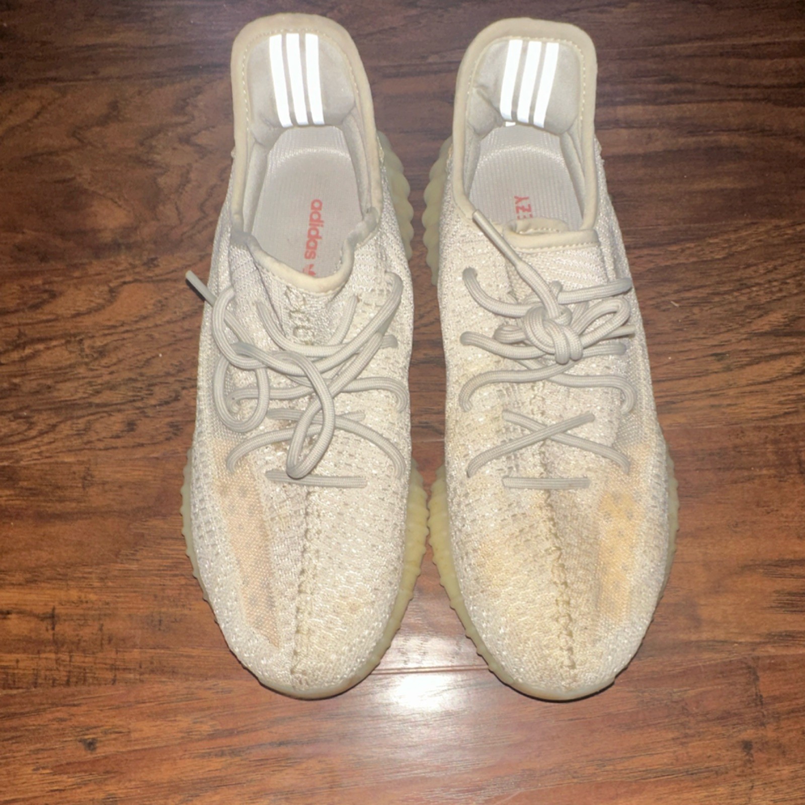 adidas Yeezy Boost 350 V2 Low Top Light 2021 GY3438 x Kanye West Sneaker thumbnail 2
