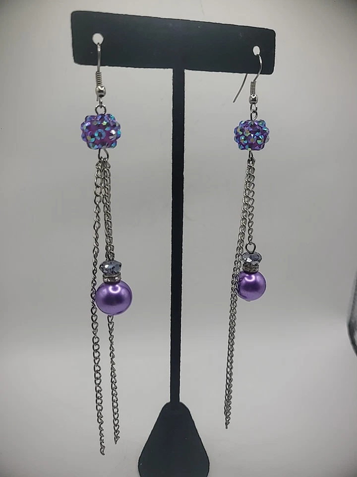 Vintage Earrings Pierced Hook Drop Dangle Beaded Purple Silver Tone Chains - Image 4 of 4