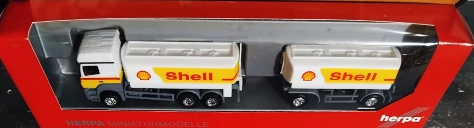 HERPA 156097 Camion cisterna motrice 3 assi c/rimorchio 2 assi MB "SHELL" - H0 - Immagine 3 di 4