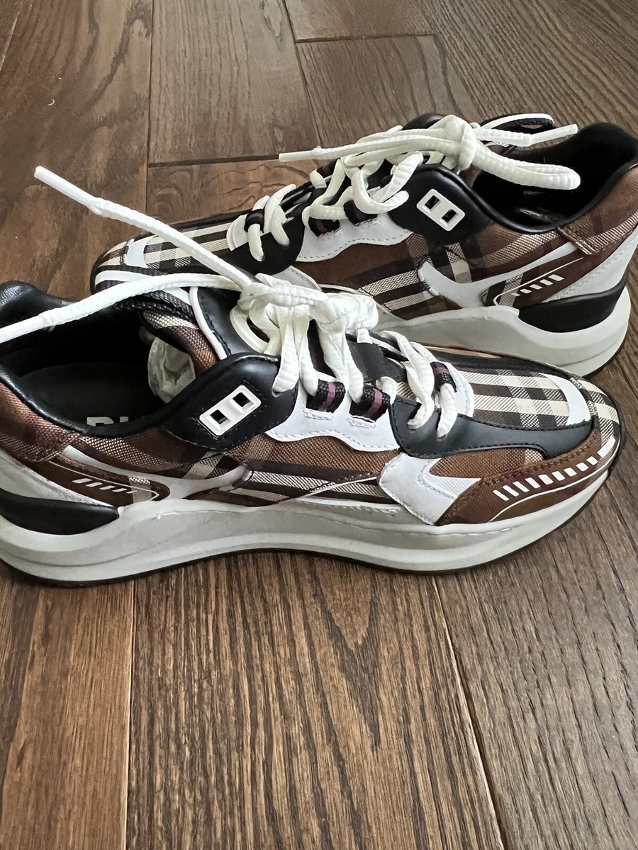 BURBERRY★素敵！SEAN BROWN CHECK CANVAS SNEAKERS Burberry Sean Vintage Check Canvas Fashion Sneakers Dark