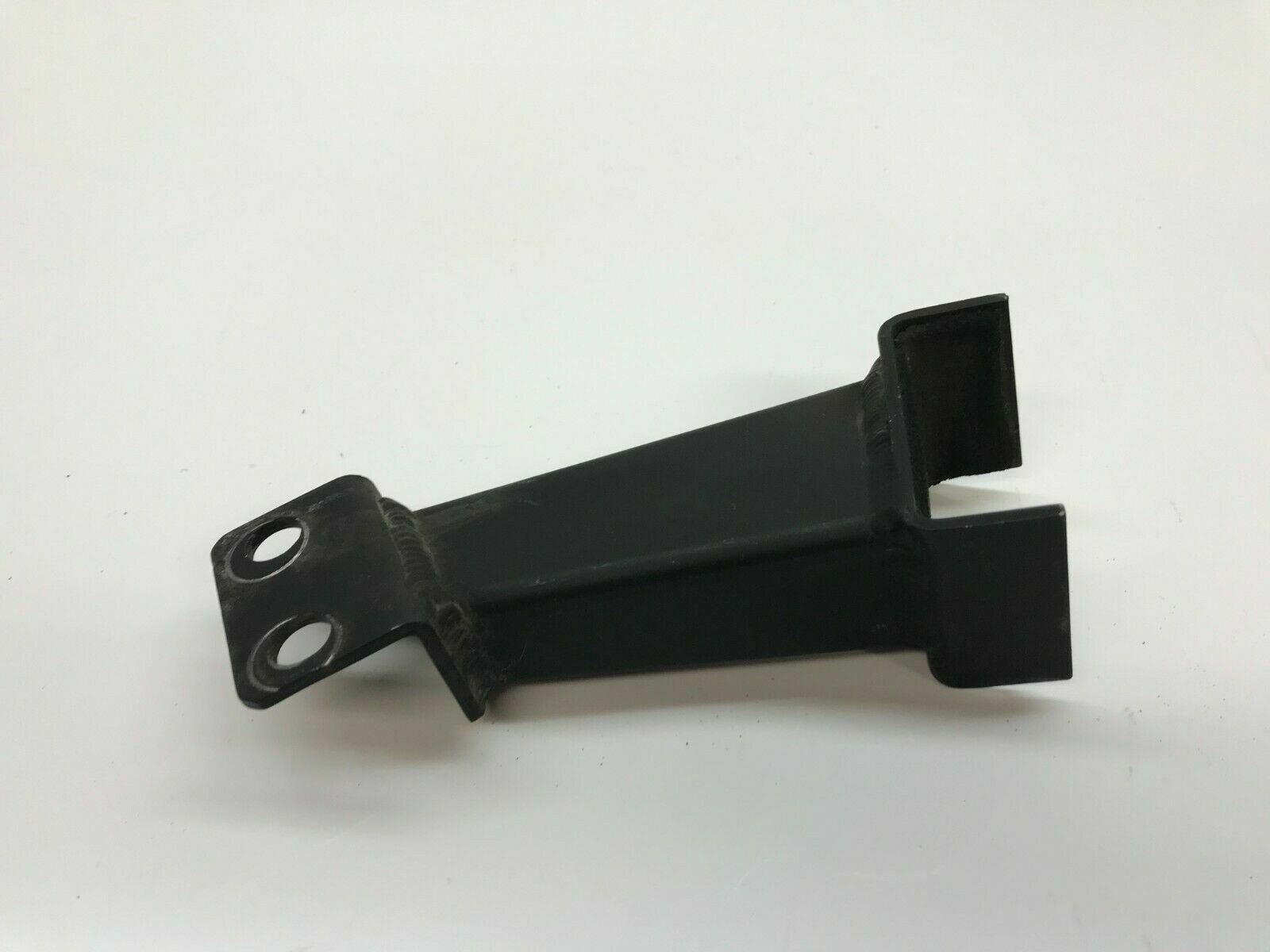 LAMBORGHINI GALLARDO LOWER OIL COOLER BRACKET OEM 400317829B