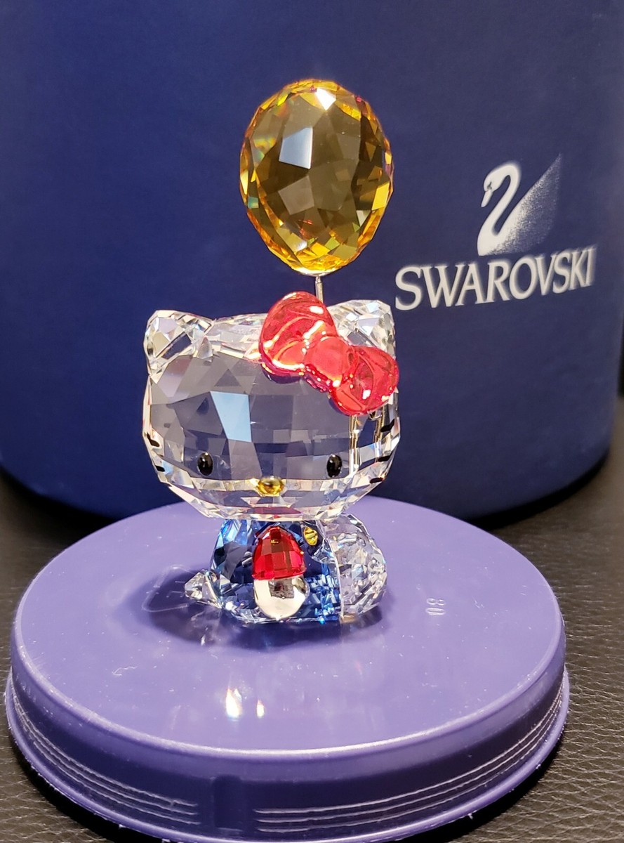 Swarovski Hello Kitty with Balloon Crystal Figurine Swarovski Hello Kitty with Balloon Crystal Figurine