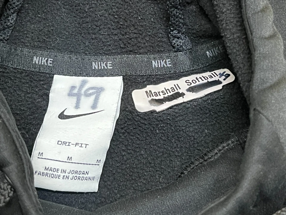 Sudadera con capucha emitida por el equipo de softbol Marshall Thundering Herd - Nike - mediana Foto 3 de 3