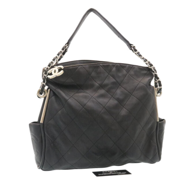 CHANEL Matelasse Chain Shoulder Bag Leather Black CC Auth 29121A