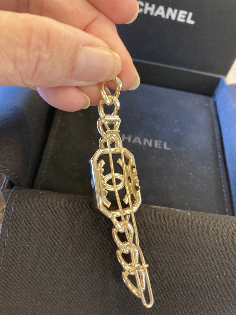 CHANEL barrette Gold Tone With Chain, Faux Pearl And CrystaL  display picture 3
