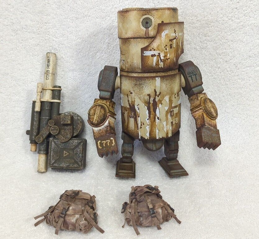 World War Robots Ashley Wood Large MARTIN 1:12 Mr. FROSTY World War Robots Ashley Wood Large MARTIN 1:12 Mr. FROSTY
