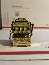 Mini Pokémon Slot Machine Keychain – Spin for Good Luck! Pikachu Squirtle Plus!