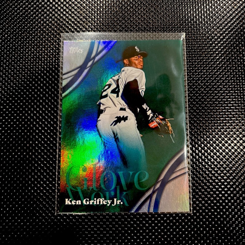 Ken Griffey Jr. 2026 Topps Series 2 Glove Work GW-15