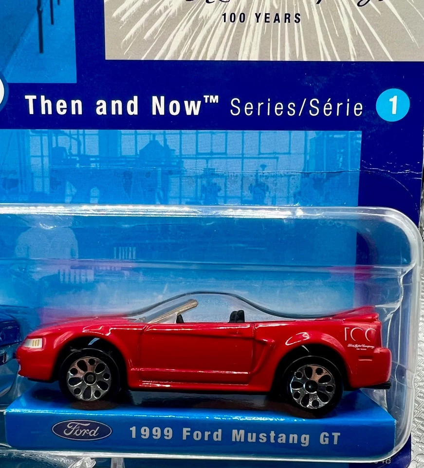 Mustang Matchbox Ford Motor Company 100 años entonces y ahora 1968/1999. Nuevo. Foto 2 de 4