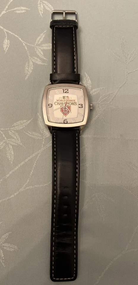 Gametime St Louis Cardinals 2011 World Series Championship Watch MLB working. - Image 2 of 4