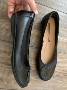clarks black leather flats