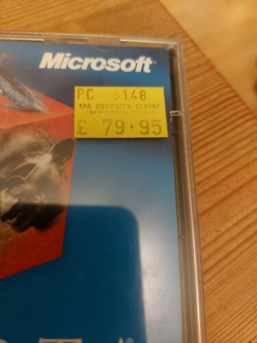 2 CD Microsoft Encarta Encyclopaedia Deluxe 99 CD ROM - Good Condition - Picture 2 of 6