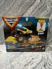 MONSTER JAM EARTH SHAKER DIRT STARTER SET KINETIC SAND 1:64 DIE-CAST TRUCK NEW