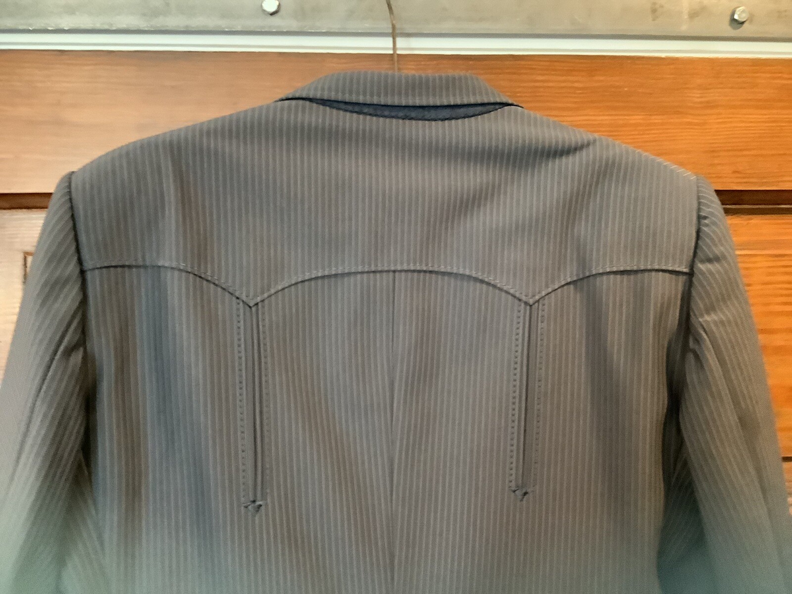 Vintage Lasso western suit jacket gray pinstripe 44 Gem