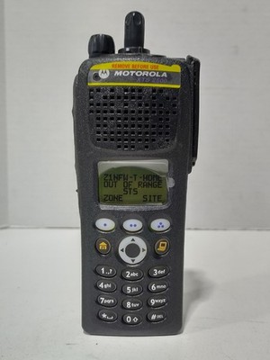 Motorola XTS 2500 Model 3 H46WCH9PW7BN 900Mhz Digital Portable Radio Astro 25