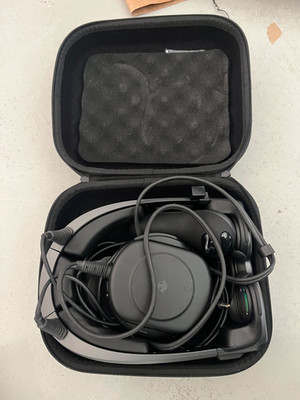 Magic Leap One Size 1 M1001 / 128GB - Black w/ HUB + Charger + Carrier