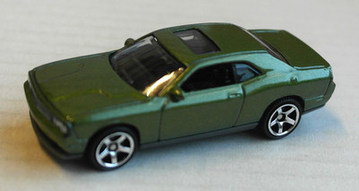 Matchbox 2008 Dodge Challenger SRT8 grünmetallic MBX Mattel Auto Car green ´08