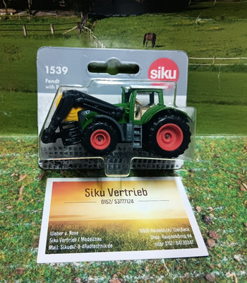 Siku Art.Nr.: 1539 - Fendt mit Ballengreifer,siku Blister,neu in OVP