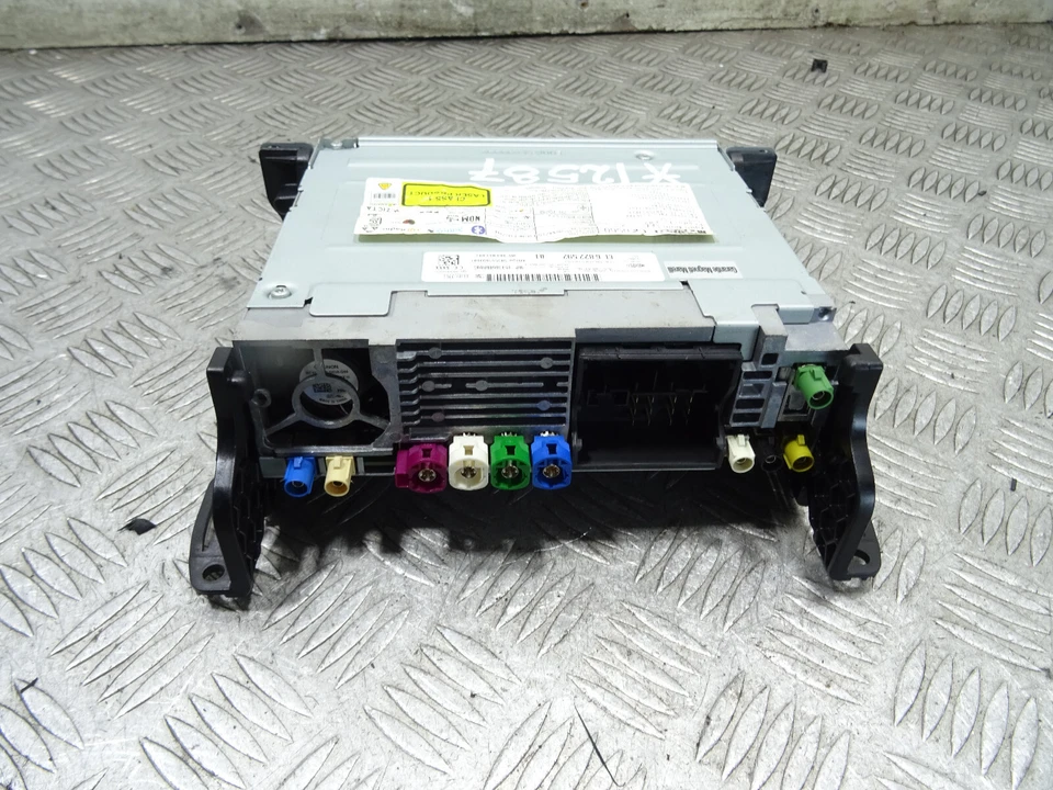 2016 MINI COOPER CLUBMAN D F54 2.0 DIESEL MK4 MULTIMEDIA HEAD UNIT *12587 - Image 4 of 4