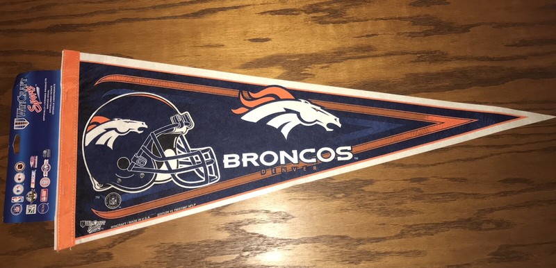 NEW Original 1997 DENVER BRONCOS Full Size NFL Football Pennant Wincraft