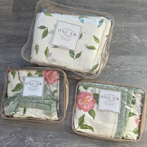 Oscar By Oscar De La Renta Home Camellia Queen/Full Duvet Cover 2 European Shams - Picture 3 of 3