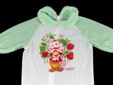 Strawberry Shortcake Vintage 1980's Lullaby Land Turn Arounds Baby Sleeper Large
