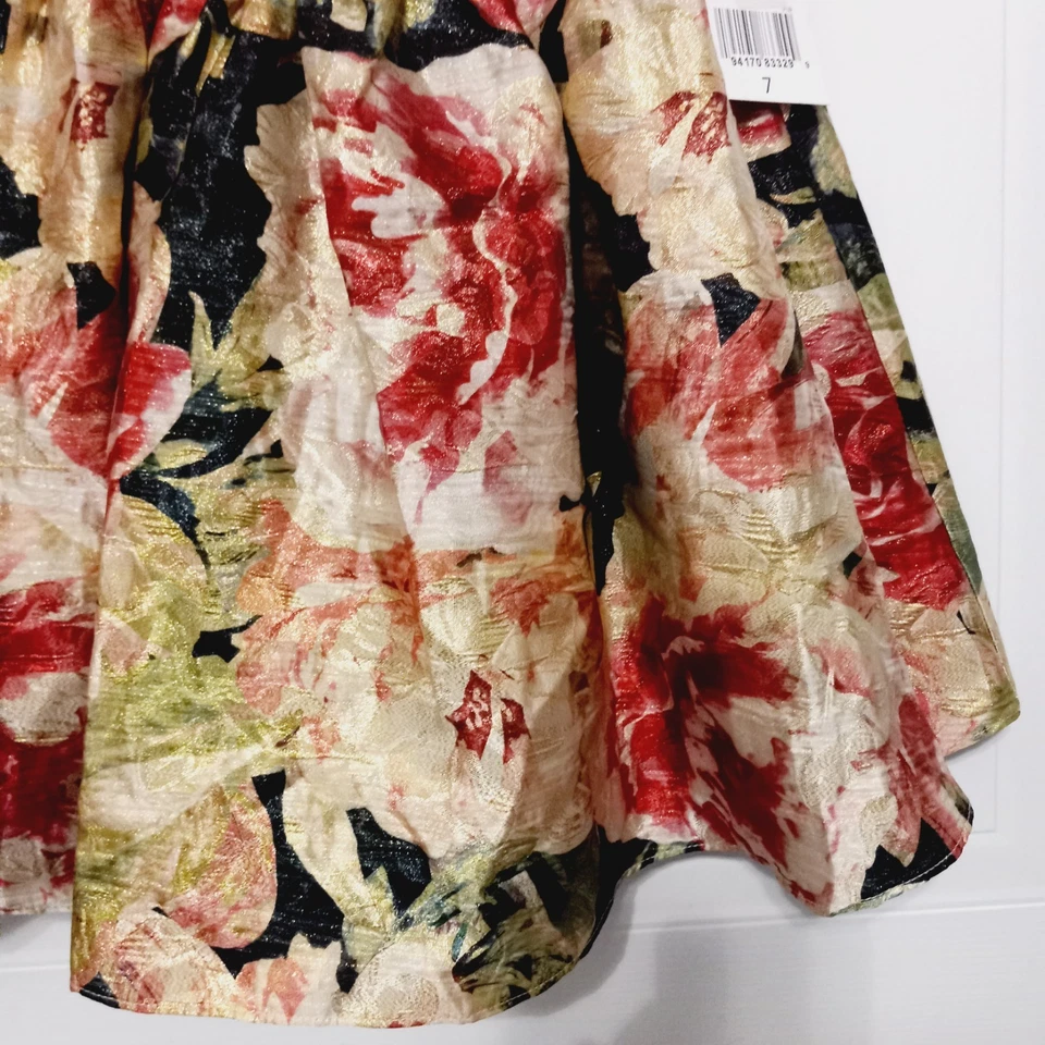 Nuevo con etiquetas Vestido Floral de Vacaciones Niñas Ediciones Raras Talla 6 Manga Abullonada Hilo Metálico Foto 4 de 4