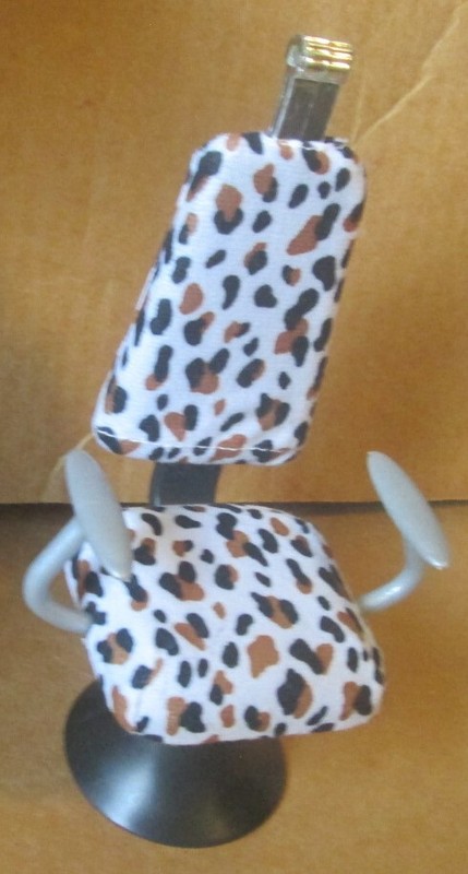 Bratz Barbie Doll Stylin Salon Leopard Swivel CHAIR Furniture MISSING head piece