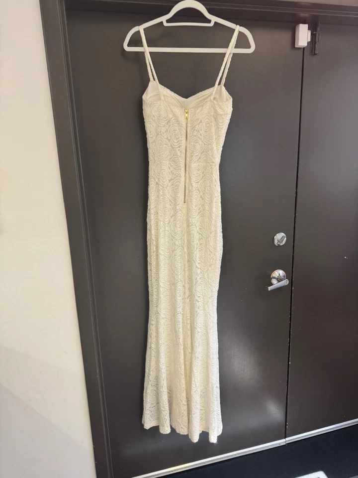White Lace Prom/Gown Size M - Image 3 of 4