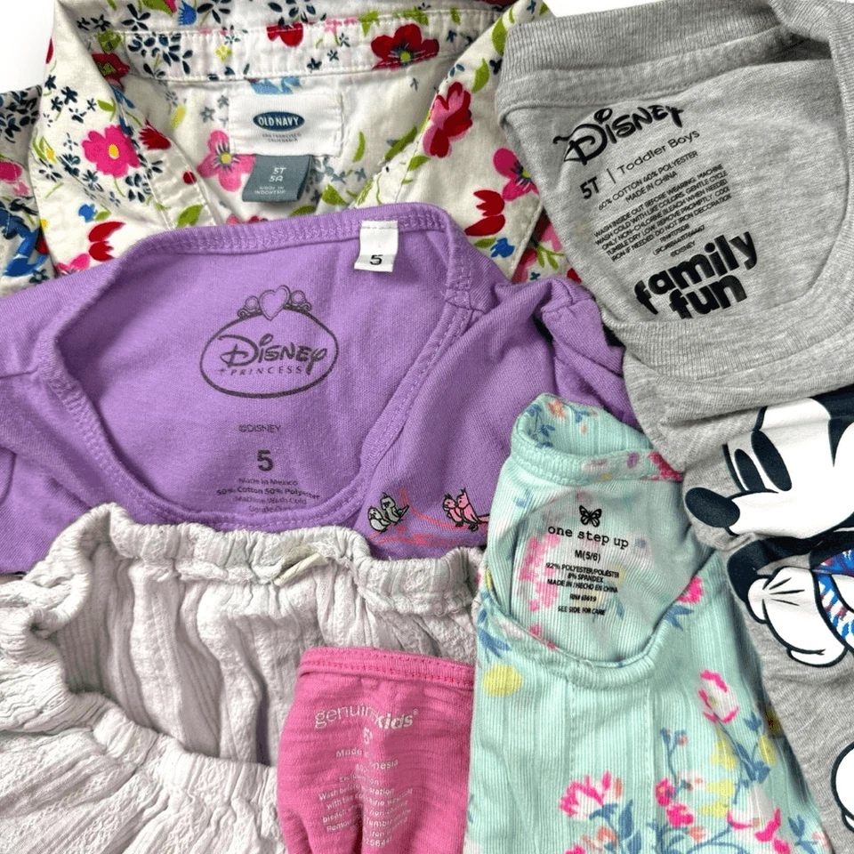 Lote de 5 camisetas de manga corta 5T con cuello abotonado floral de encaje Disney para niñas Foto 2 de 4