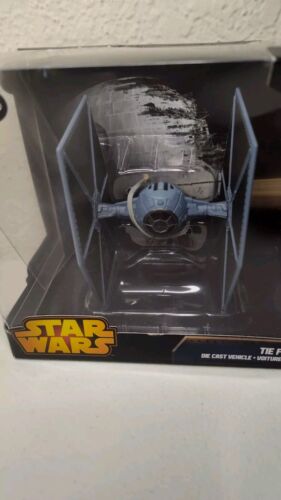 DISNEY STORE STAR WARS TIE FIGHTER DRUCKGUSS FAHRZEUG - Bild 2 von 5