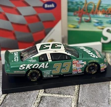 NASCAR Ken Schrader *Skoal* BANK Action Diecast 1:24