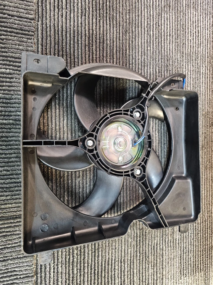 Conjunto de ventilador de refrigeración del motor Dorman 620-001 para Jeep Cherokee 1987-2001 Foto 3 de 4