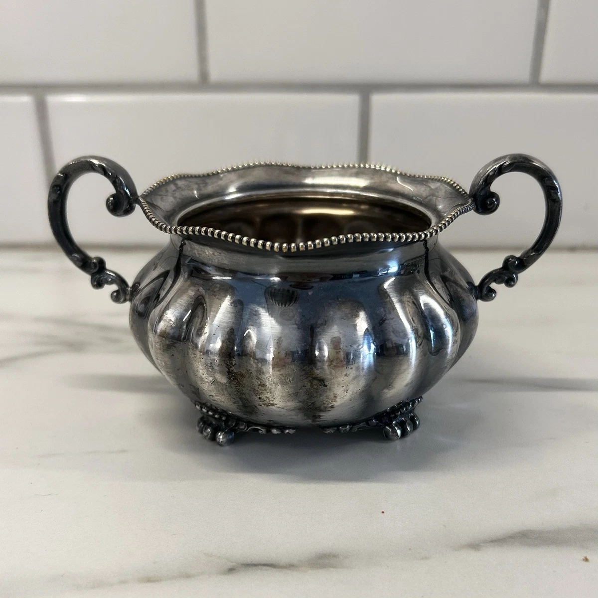 Quadruple Plate In Antique Us Silver-Plated Creamers & Sugar Bowls