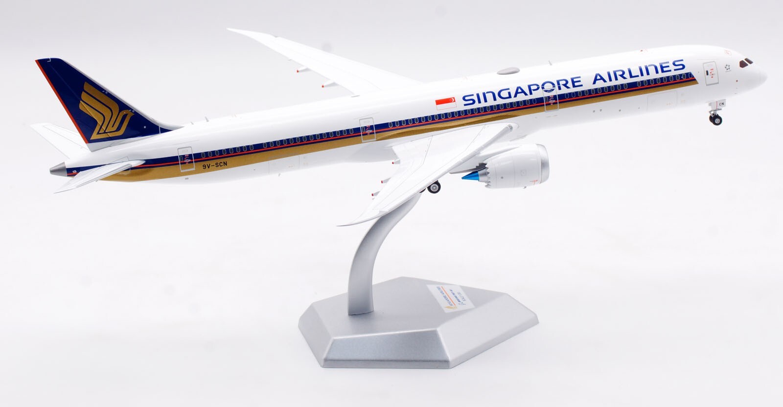 1:200 SQ Wings Singapore Airlines Boeing B787-10 9V-SCN Diecast Aircraft Model