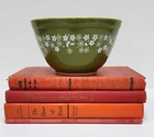 Vintage Pyrex 401 Green Spring Blossom Crazy Daisy 750ml/1 1/2 Pint Mixing Bowl