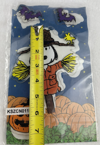 PEANUTS Snoopy Halloween Window Gel Cling 4 pc Woodstock Scarecrow Bats - Picture 4 of 6