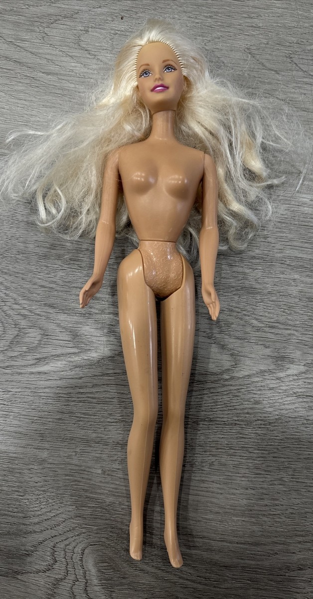 Mattel 1998 Barbie Bendable Legs, Twist & Turn, Blonde Articulated