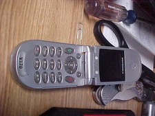 Motorola V170 Untested. Parts