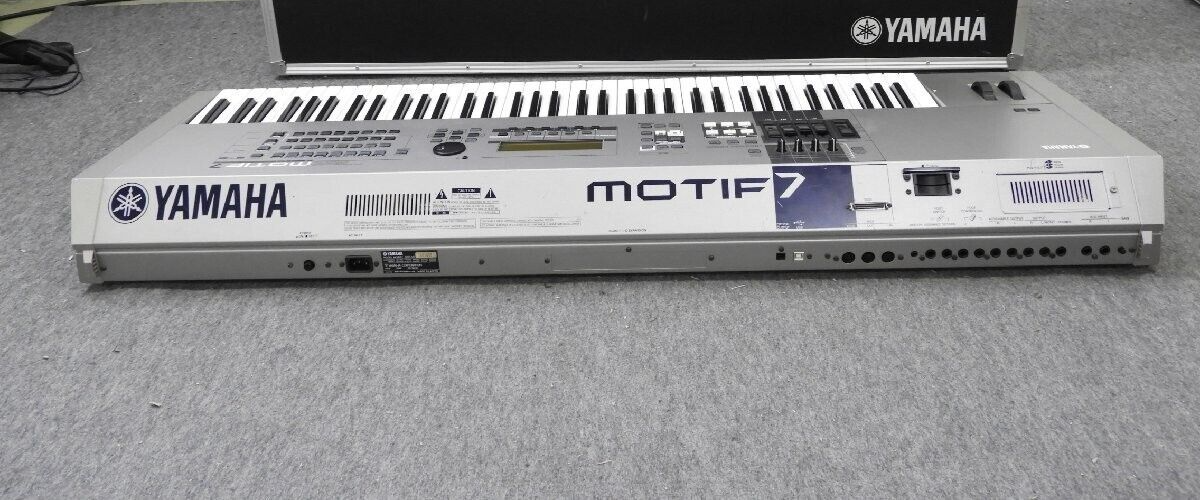 YAMAHA MOTIF7 76 Keys Synthesizer Keyboard | eBay