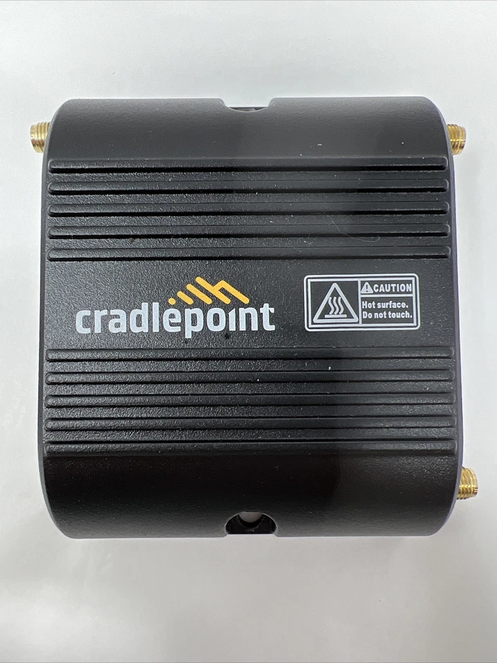 CradlePoint IBR200-10M-VZ 4G LTE Router Bundle Power Adapter 2x Taoglas Antennas - Image 3 of 4