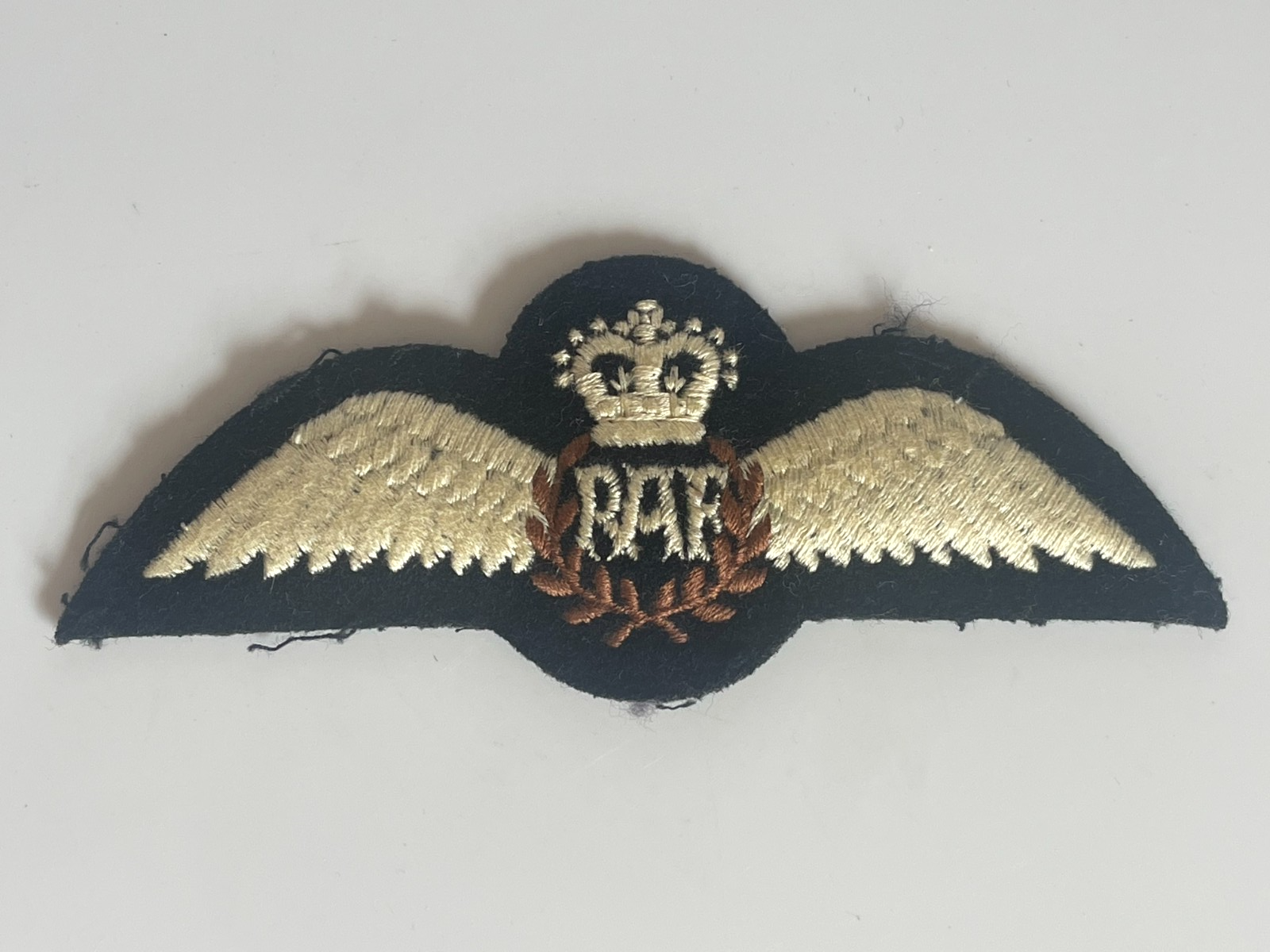 RAF ~ Royal Air Force ~ Padded Pilot Wings Badge / Patch