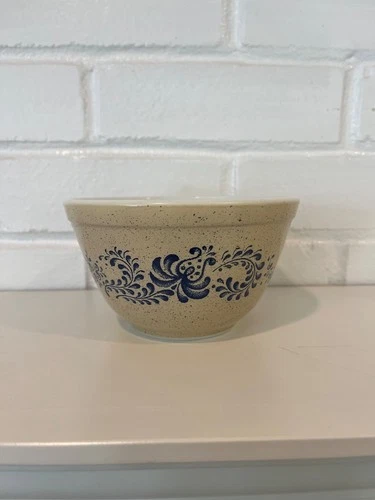 Pyrex 401 Ovenware 1 1/2 Pint Bowl