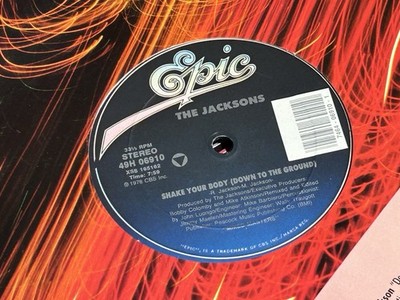 THE JACKSONS 12'' WALK RIGHT NOW / SHAKE YOUR BODY (DOWN TO THE GROUND)